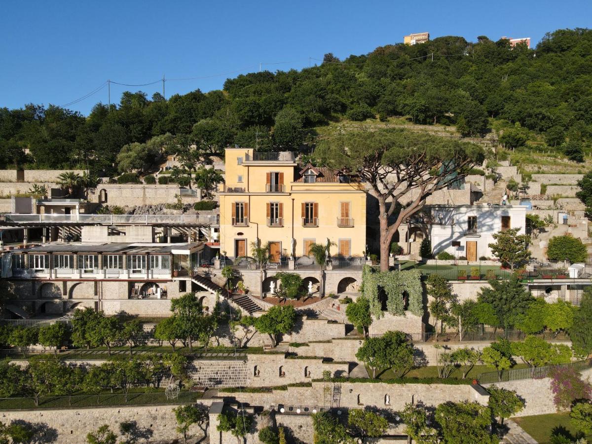 Villa Di Natale 帕加尼 外观 照片